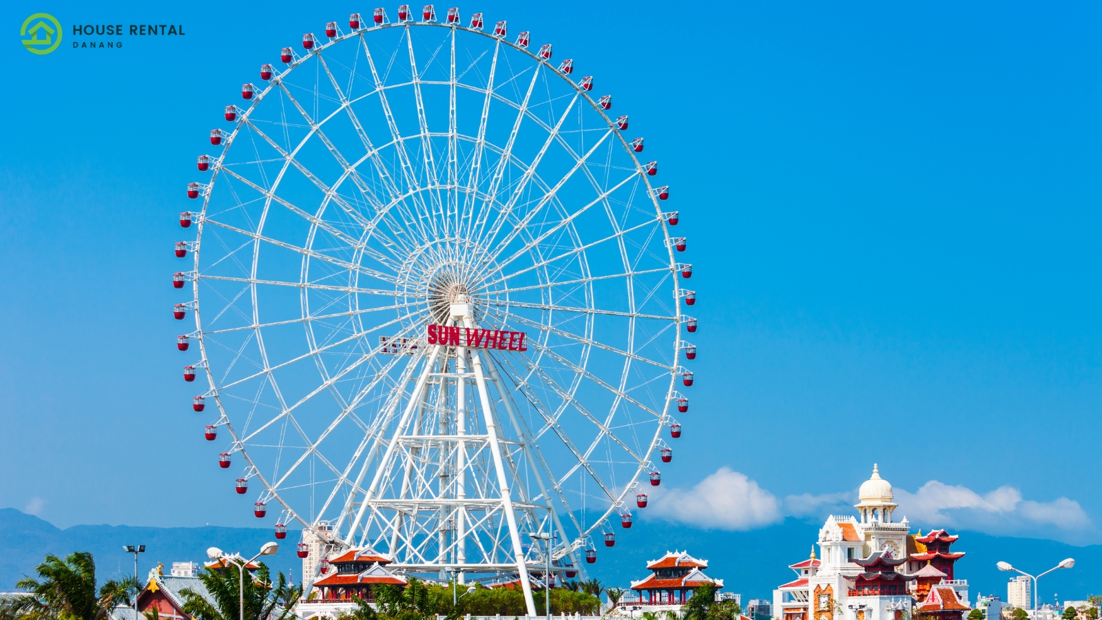An amusement park with a large ferris wheel in Da Nang.