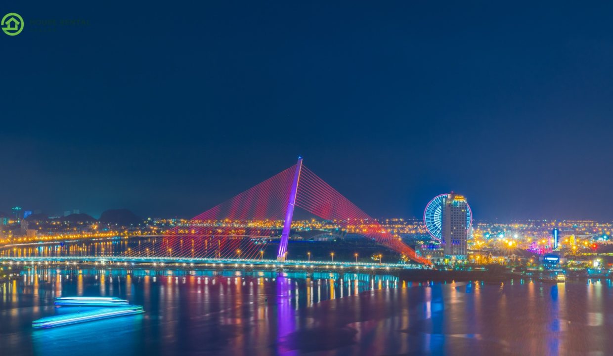 Tran Thi Ly Bridge: An Iconic Landmark in Vibrant Da Nang City