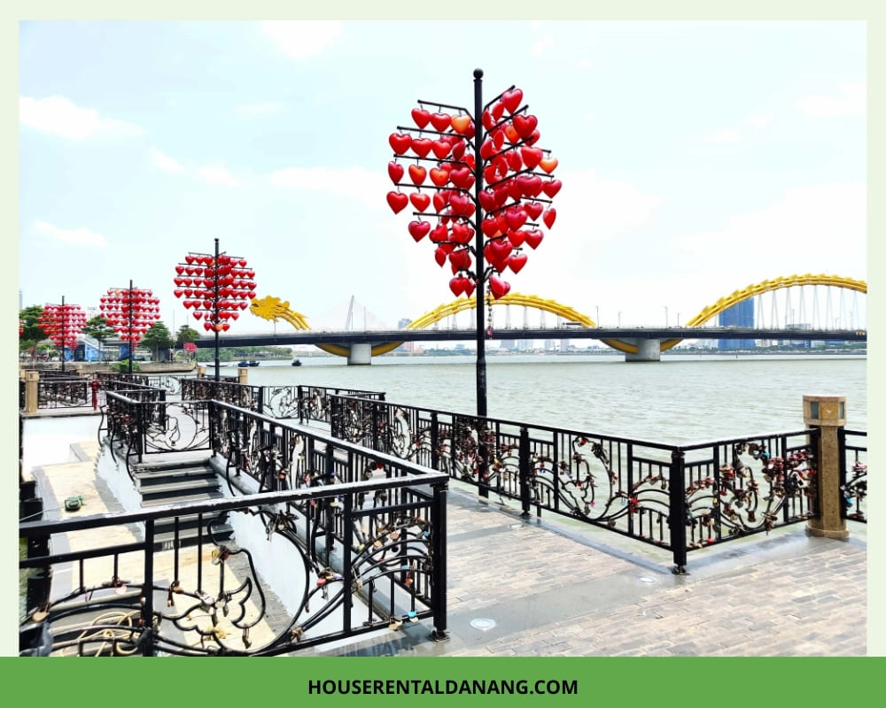 Kinh nghiệm đi cầu tình yêu Đà Nẵng - Nơi để minh chứng tình yêu đôi lứa cầu tình yêu Đà Nẵng