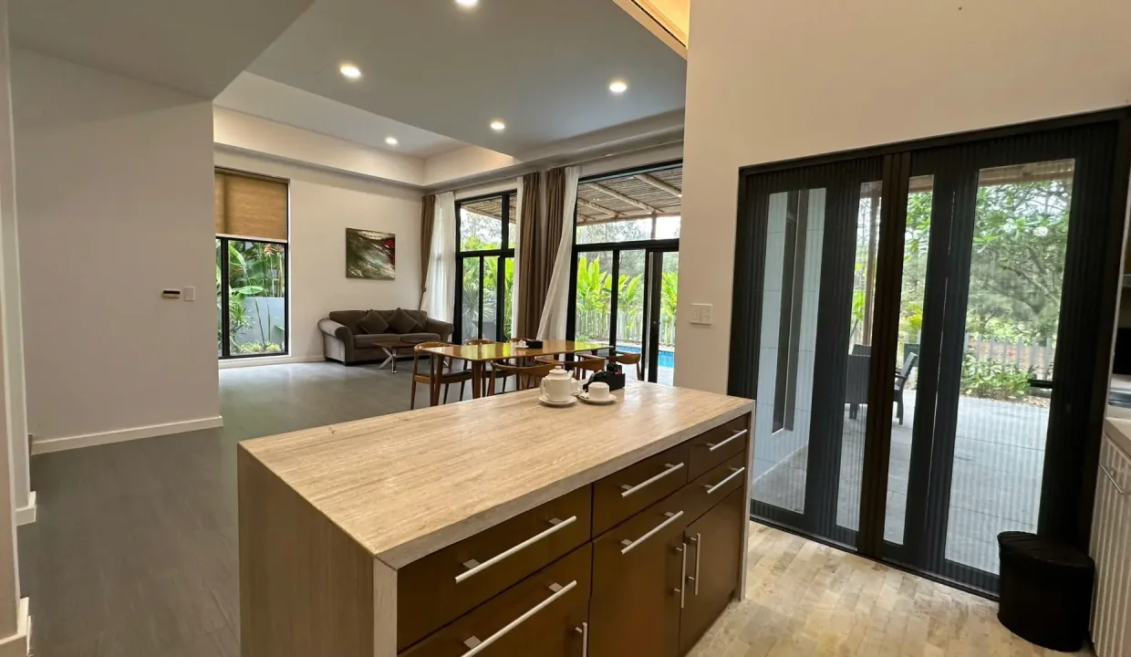 3-Bedroom Villa in Montgomerie Links Golf Community - photo 1