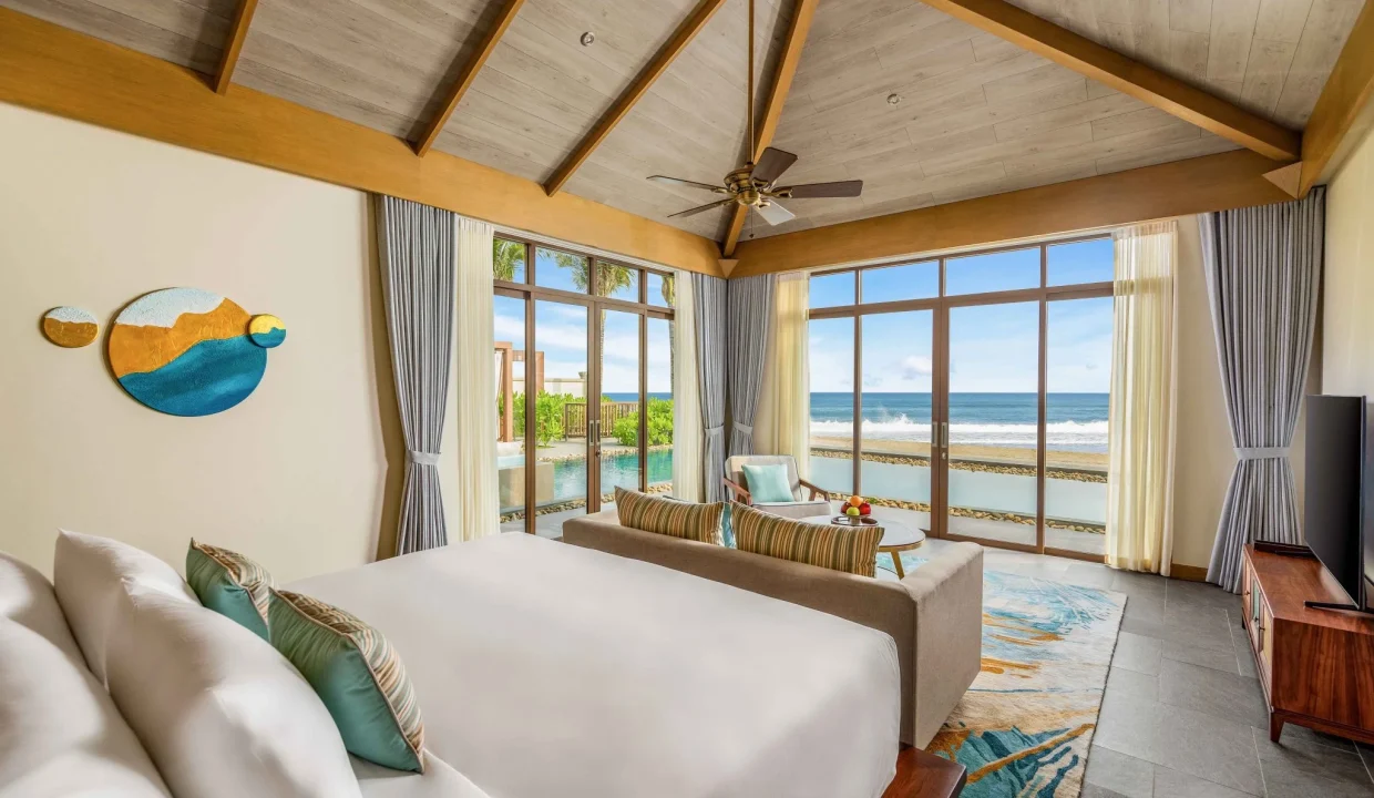 5-Bedroom Beachfront Villa with Private Pool - photo 6