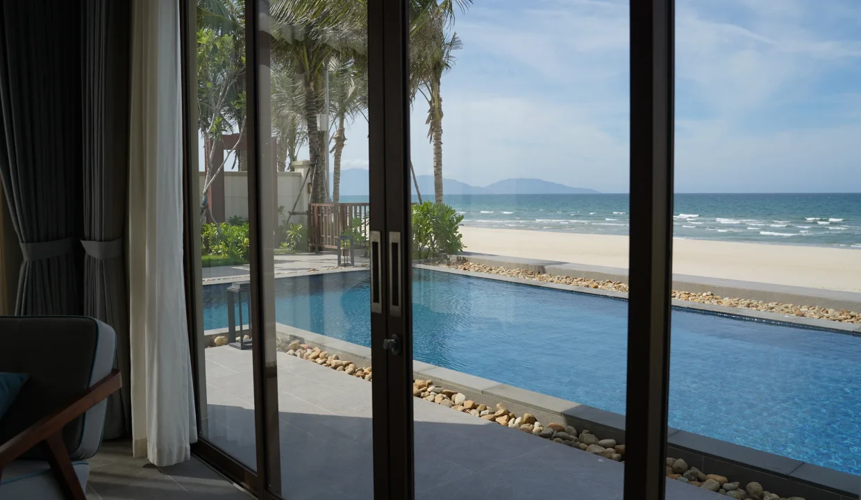 5-Bedroom Beachfront Villa with Sea Views in Da Nang - photo 3