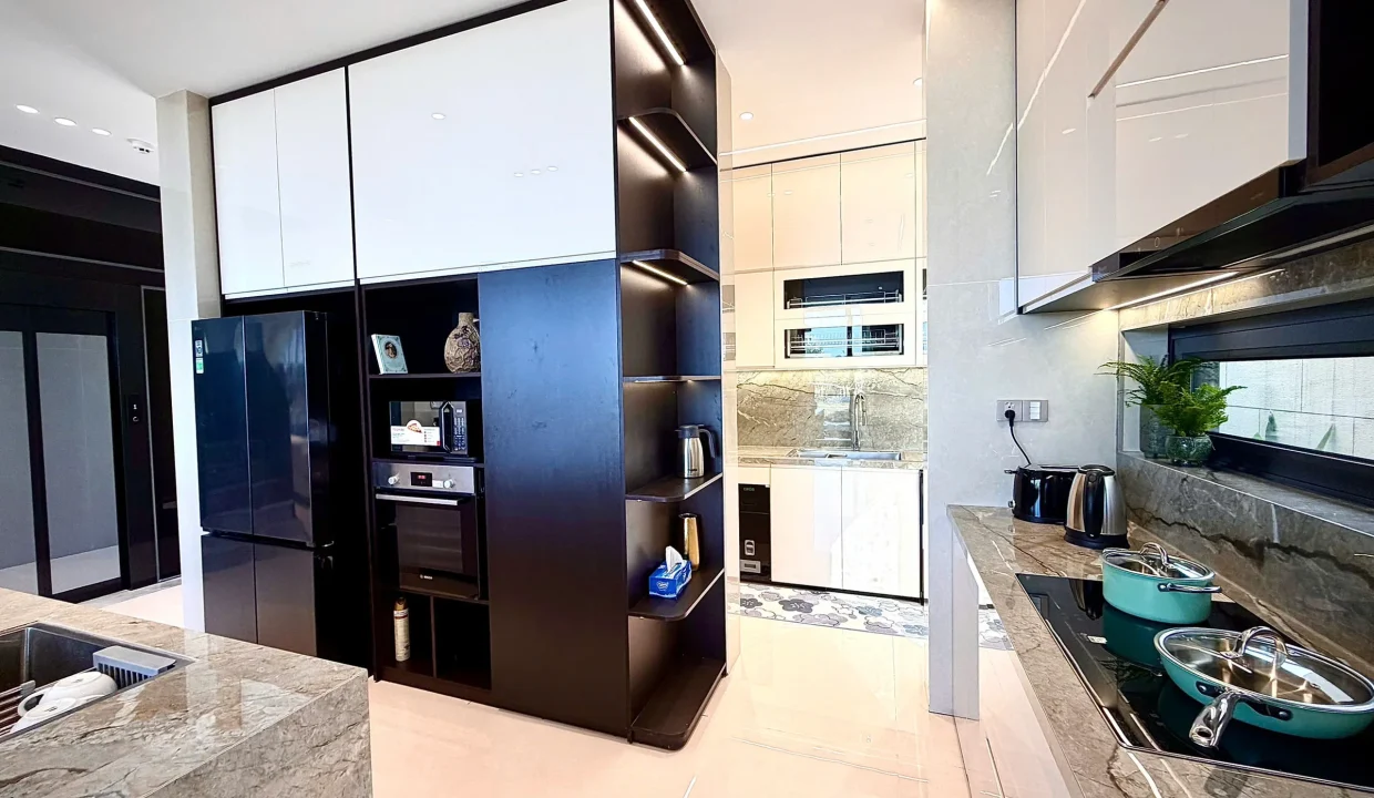 5-Bedroom Riverside Villa for Rent in Da Nang - photo 4