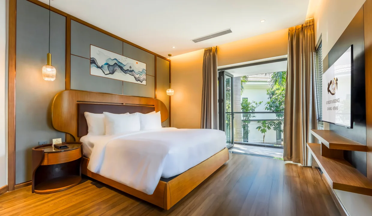 Beachside 3-Bedroom Villa with Private Pool at Koi Resort - photo 4