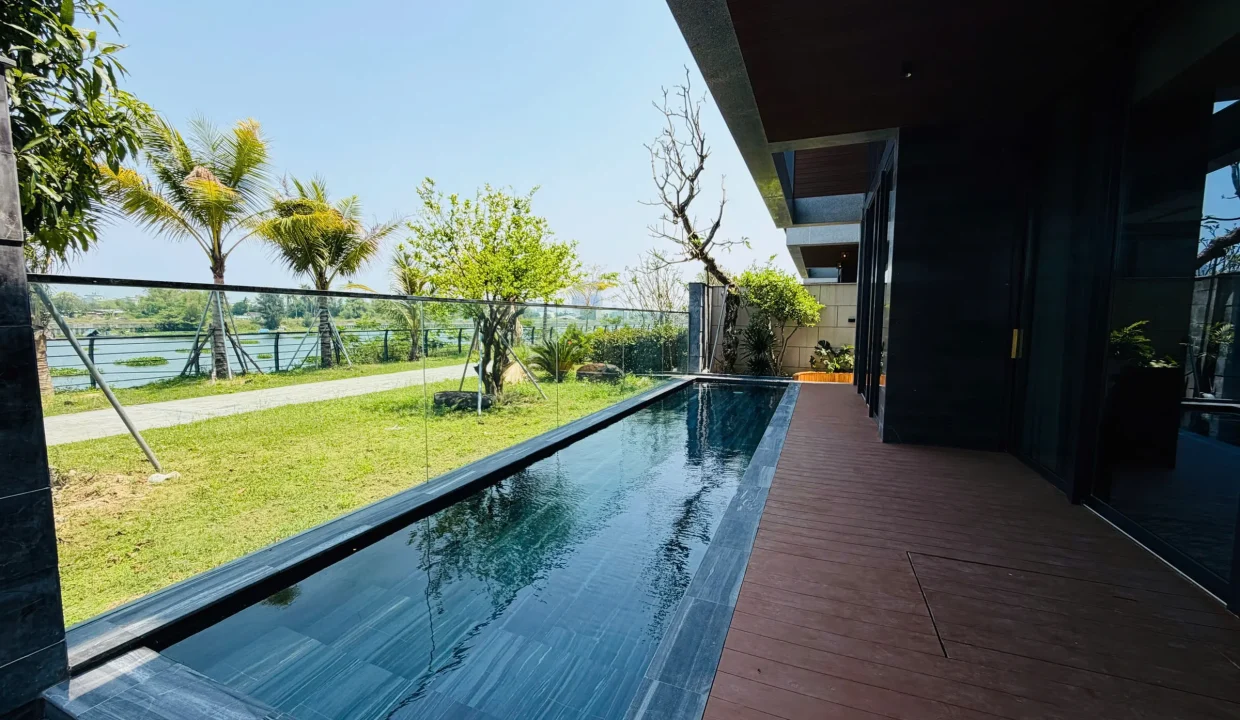 Five-Bedroom Villa at One River in Ngu Hanh Son - photo 1