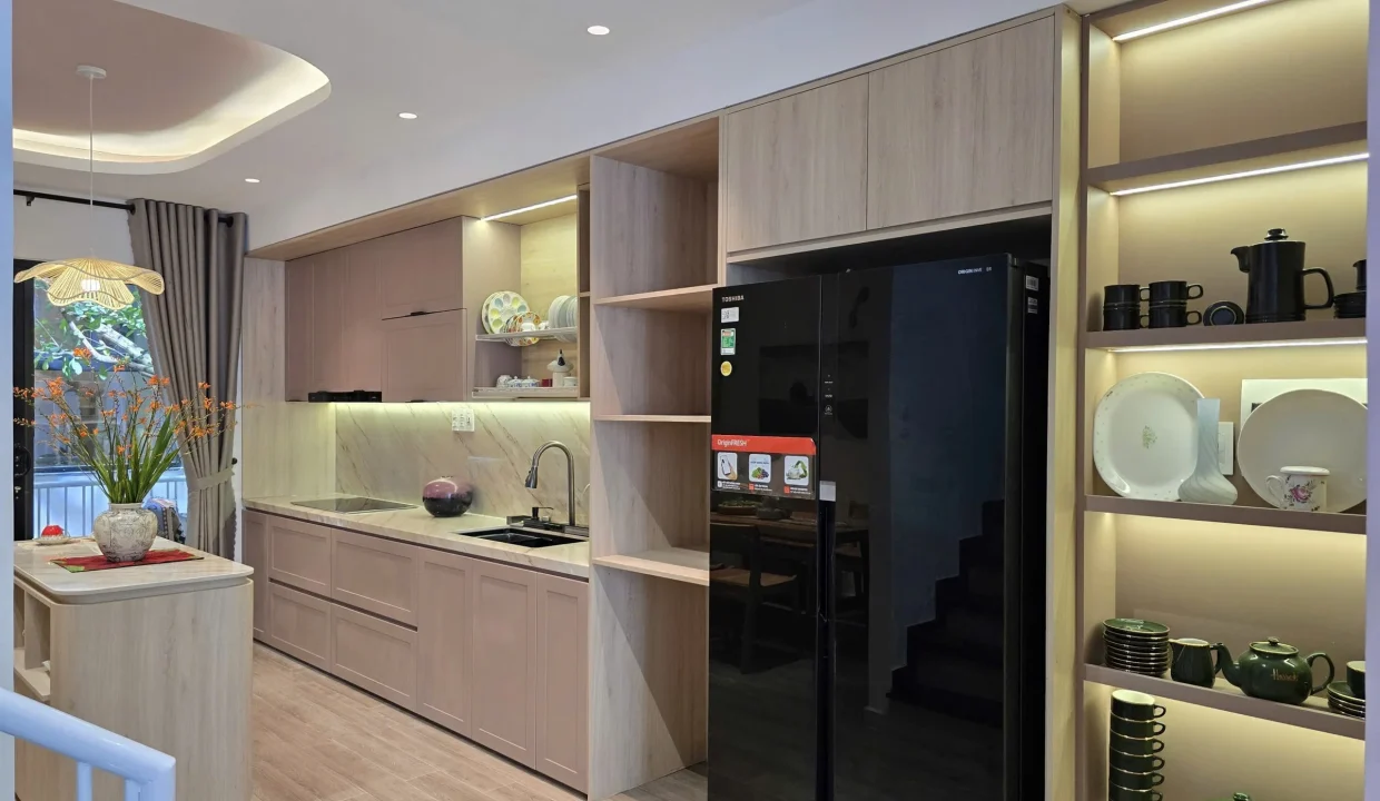 New Three-Bedroom House near Nguyen Xi Street - photo 4