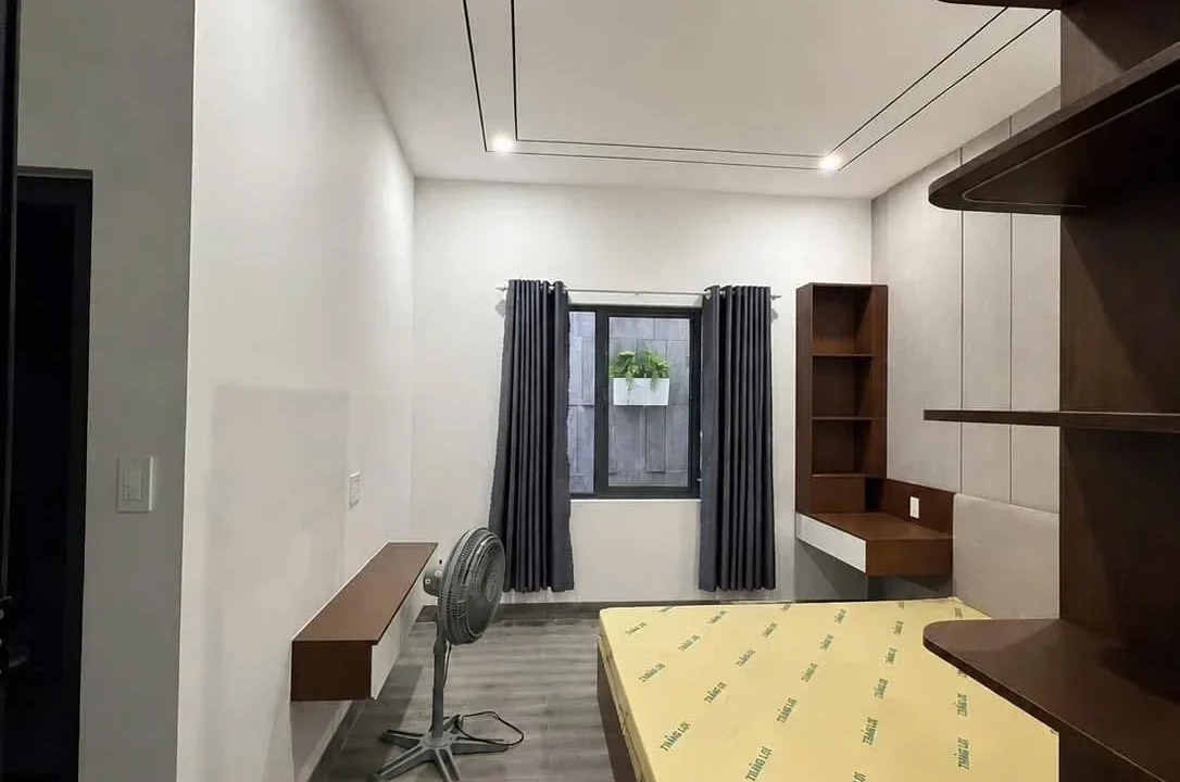 Newly Built 3-Bedroom House with Easy Car Access in Lien Chieu - photo 2