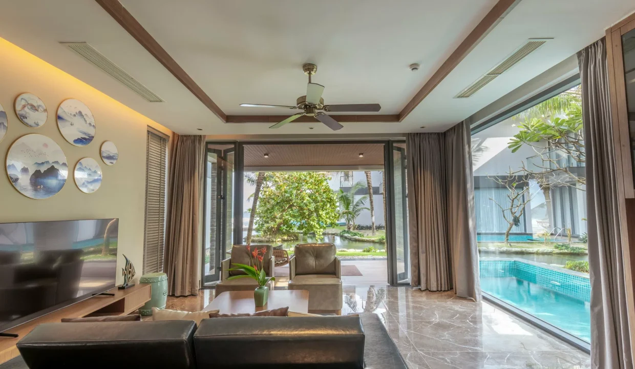 Spacious 4-Bedroom Villa at Koi Resort for Refined Coastal Living - photo 1