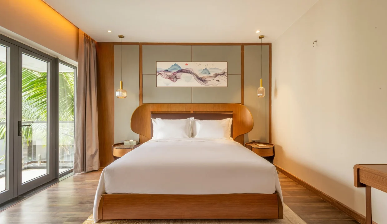 Spacious 4-Bedroom Villa at Koi Resort for Refined Coastal Living - photo 2