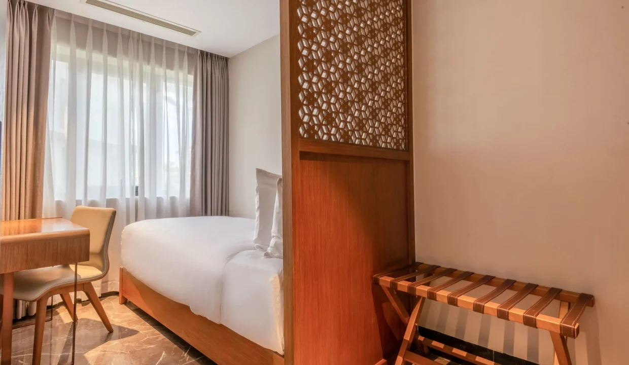 Spacious 4-Bedroom Villa at Koi Resort for Refined Coastal Living - photo 6