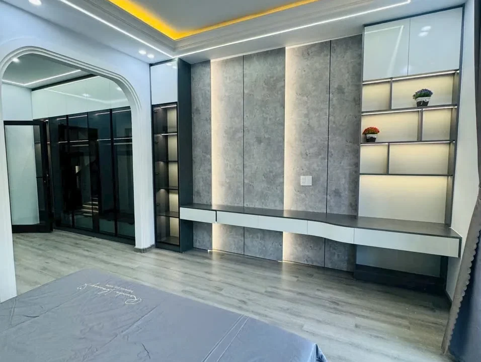 Three-Bedroom House near Nguyen Tat Thanh Beach - photo 4