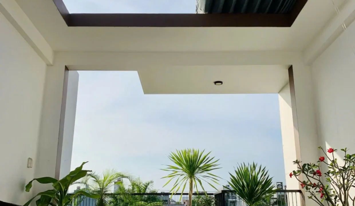 Three-Storey House for Rent in Hoa Xuan - photo 2