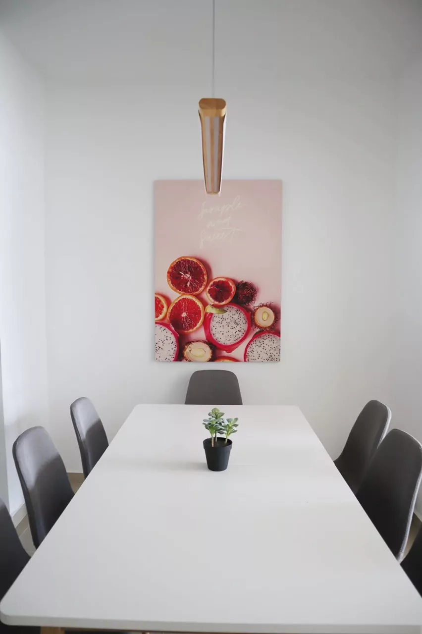 Blooming Tower apartment dining area