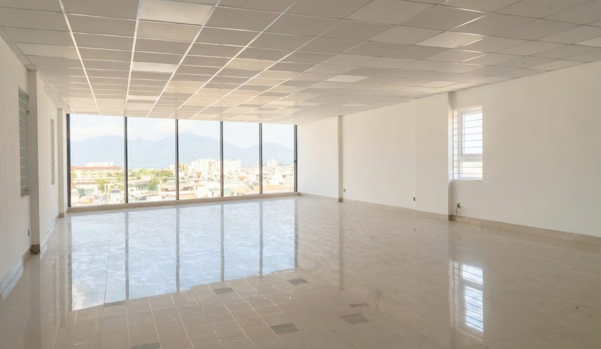 Viet Building | Budget Office on Dong Da with Free Overtime