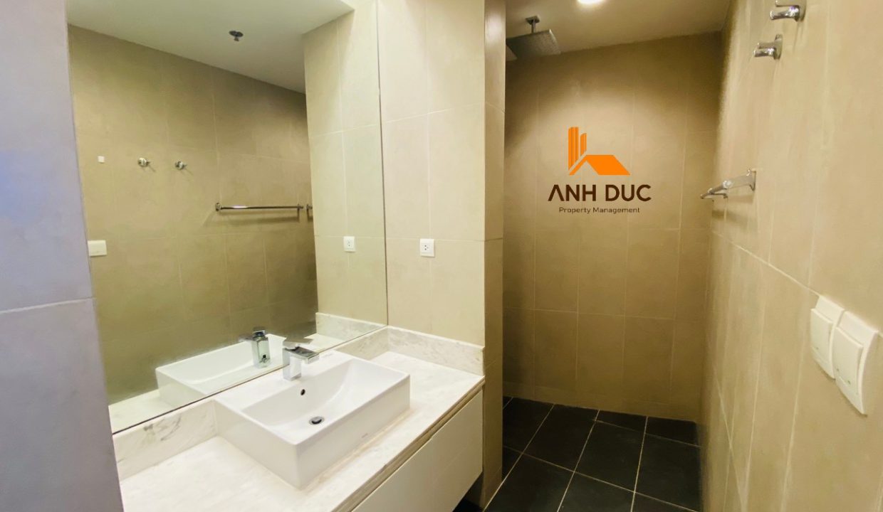 Stylish 2-Bedroom Apartment at Azura