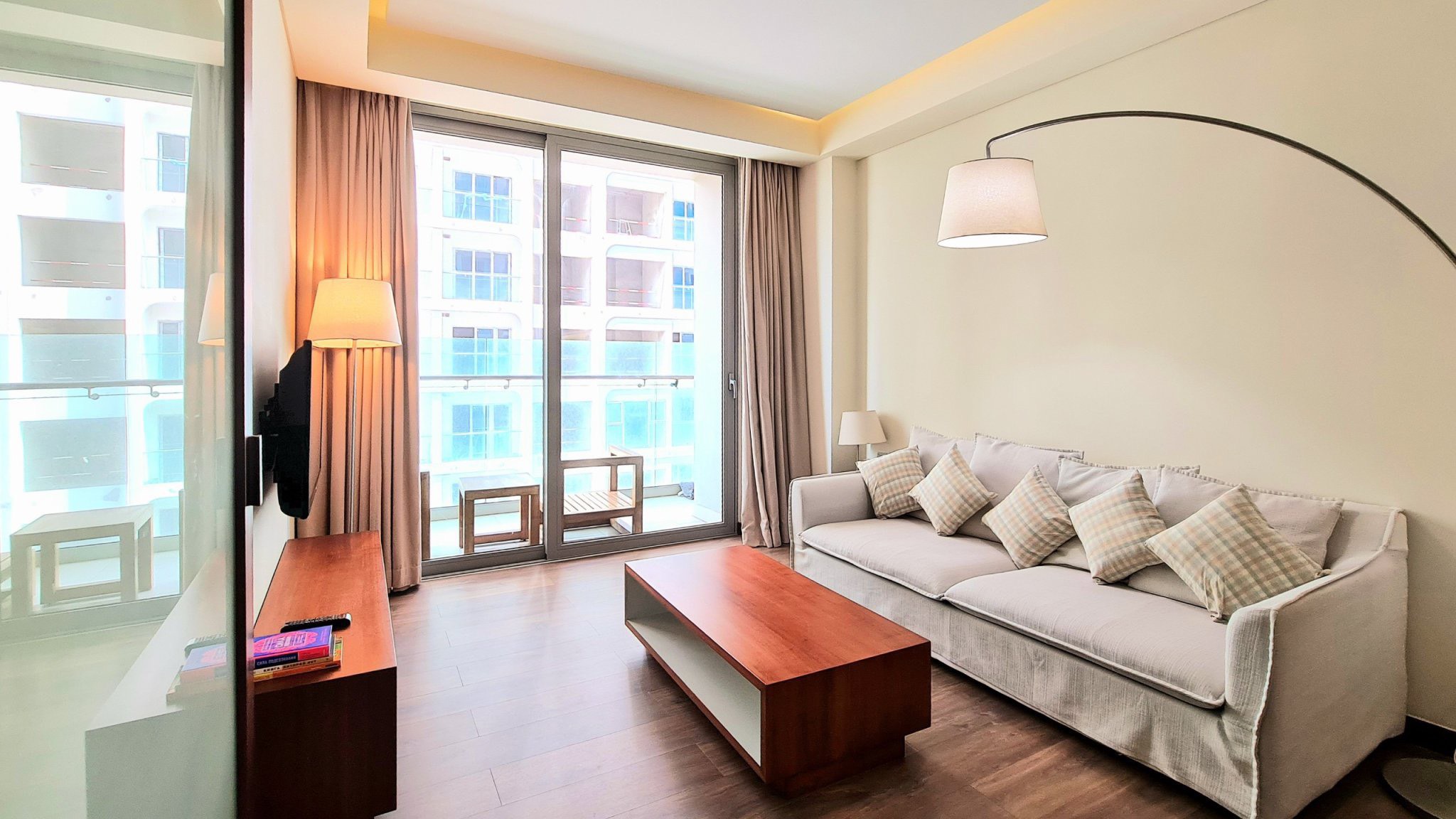 Stylish 2-Bedroom Apartment at Alacarte