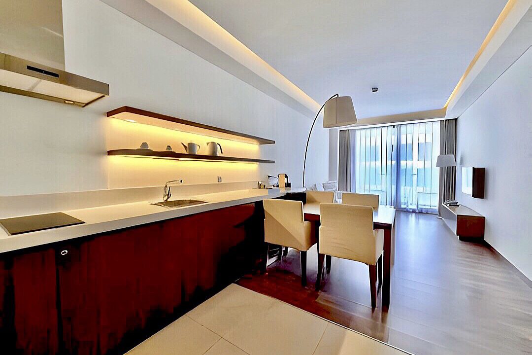 Stylish 2-Bedroom Apartment at Alacarte