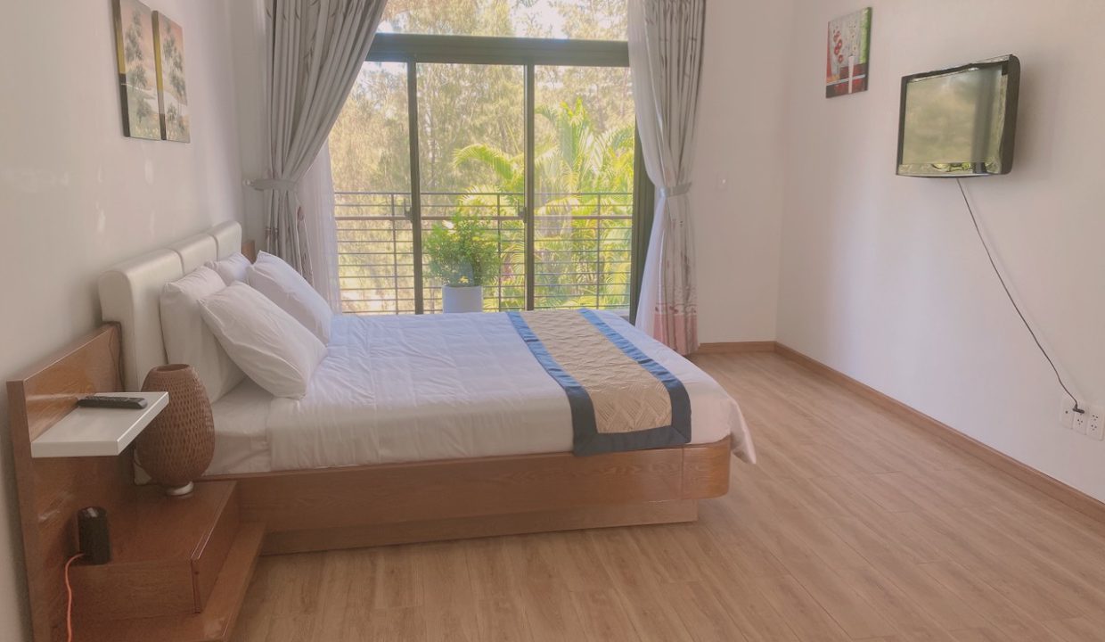 Golf Course 3-Bedroom Villa at Montgomerie Links