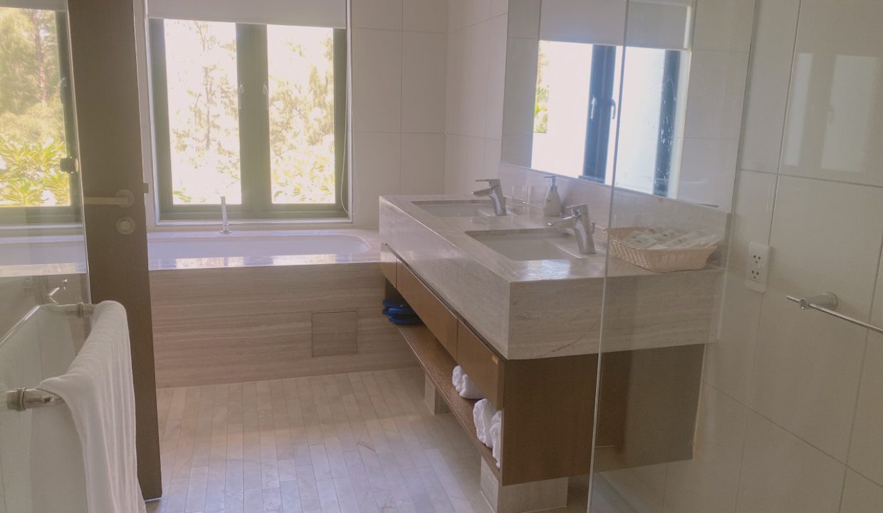Golf Course 3-Bedroom Villa at Montgomerie Links