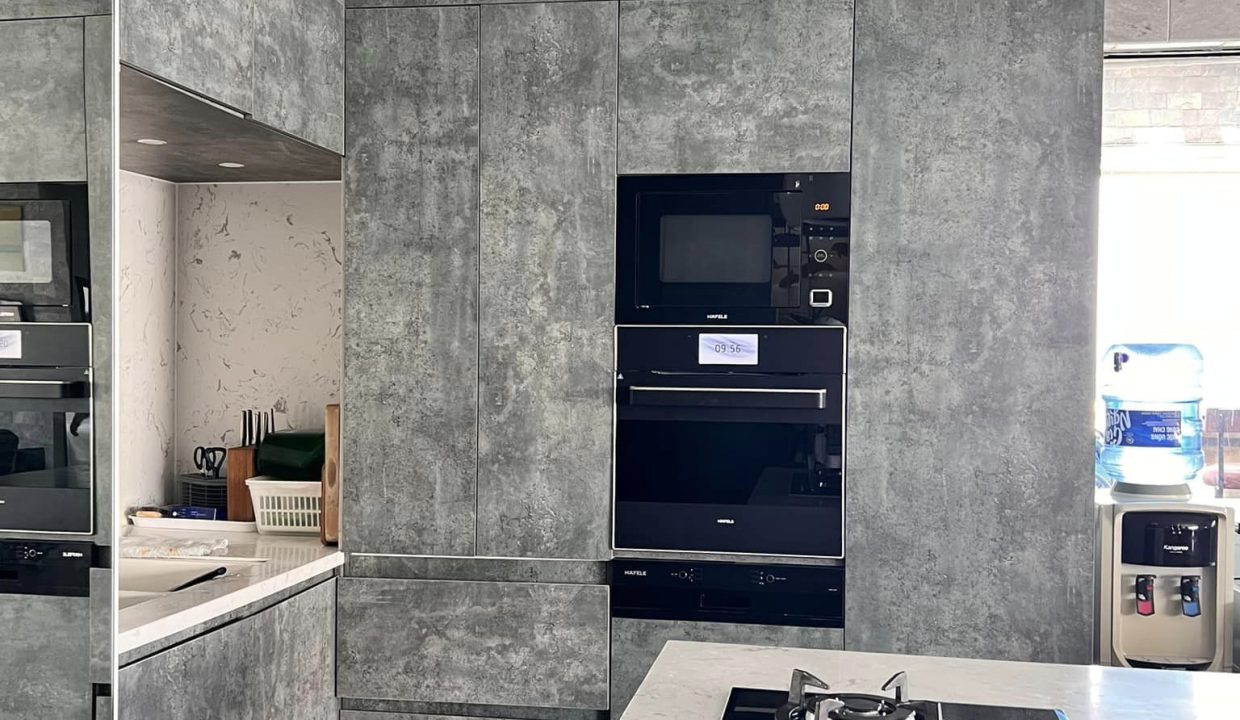 River View 3-Bedroom Penthouse at Danang Plaza