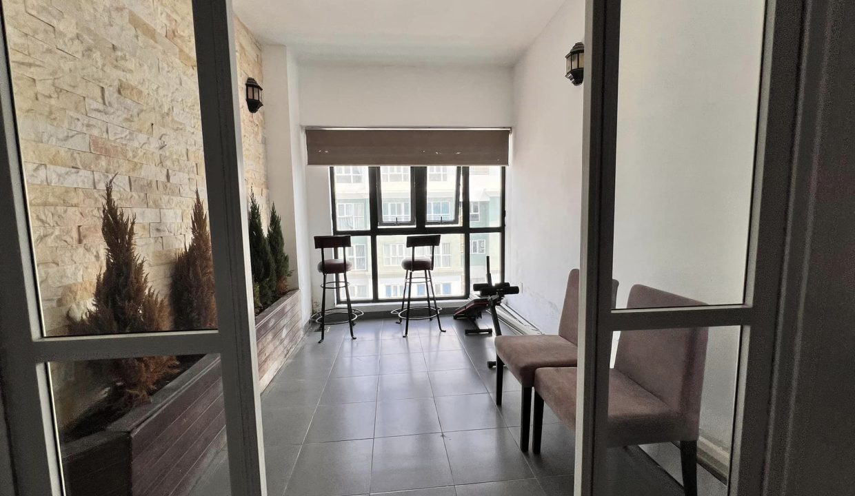 River View 3-Bedroom Penthouse at Danang Plaza