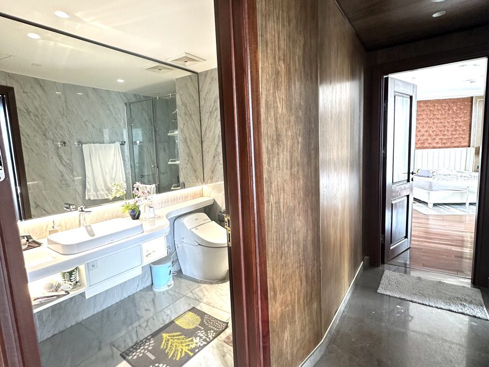 River View 3-Bedroom Penthouse at Hilton
