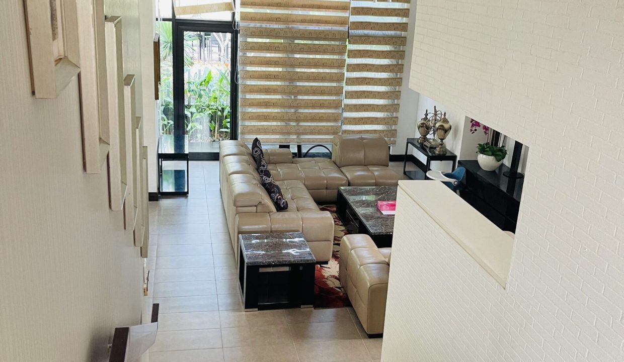 Golf Course 4-Bedroom Villa at Montgomerie Links