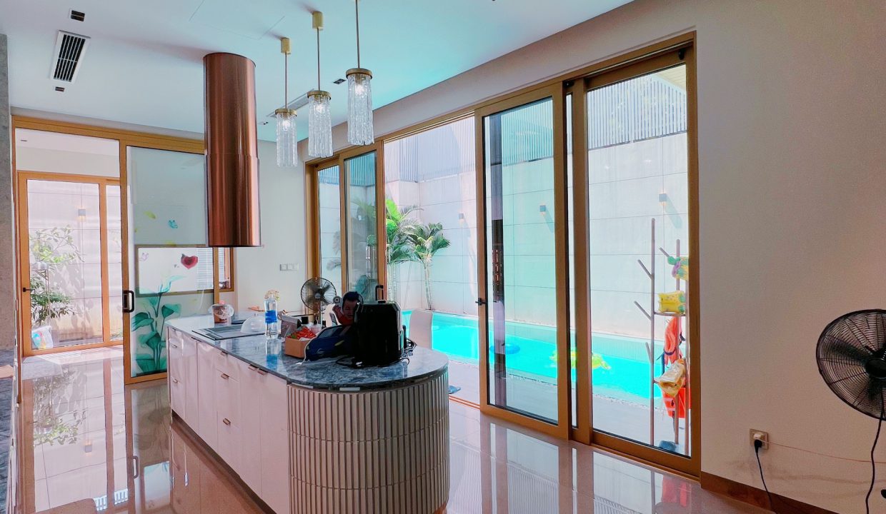 Private Pool 5-Bedroom Villa at Da Nang