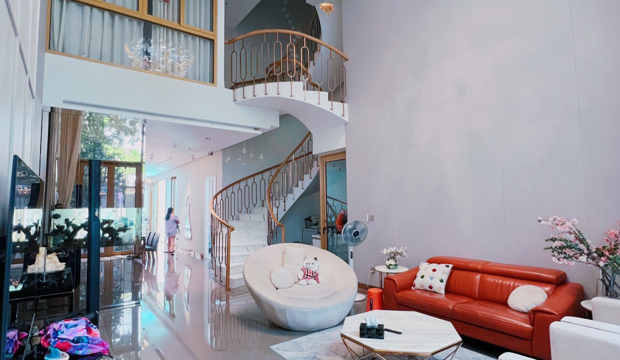 Private Pool 5-Bedroom Villa at Da Nang