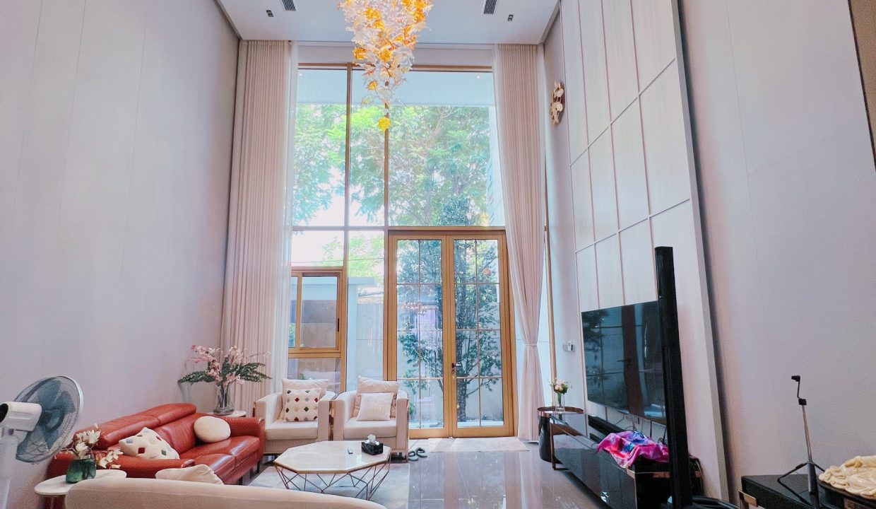 Private Pool 5-Bedroom Villa at Da Nang