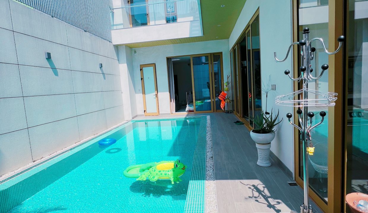 Private Pool 5-Bedroom Villa at Da Nang