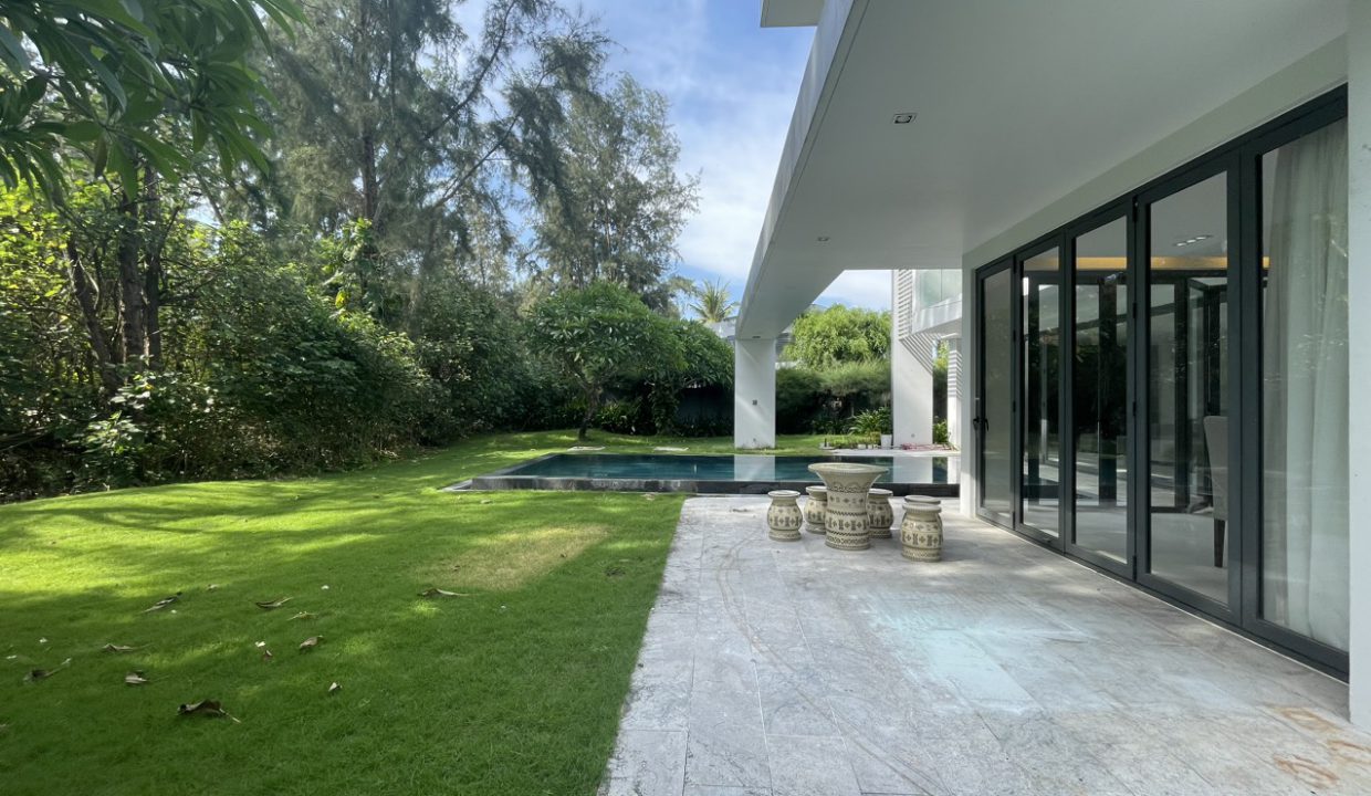Golf Course 3-Bedroom Villa at The Dune