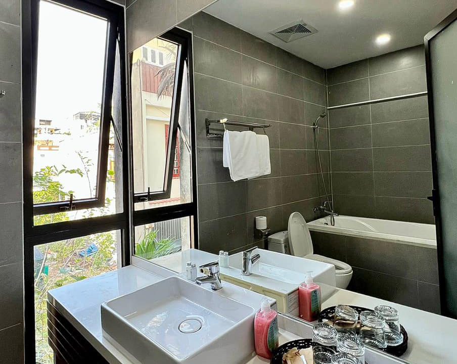 5-Bedroom Pool Villa near An Thuong and My Khe