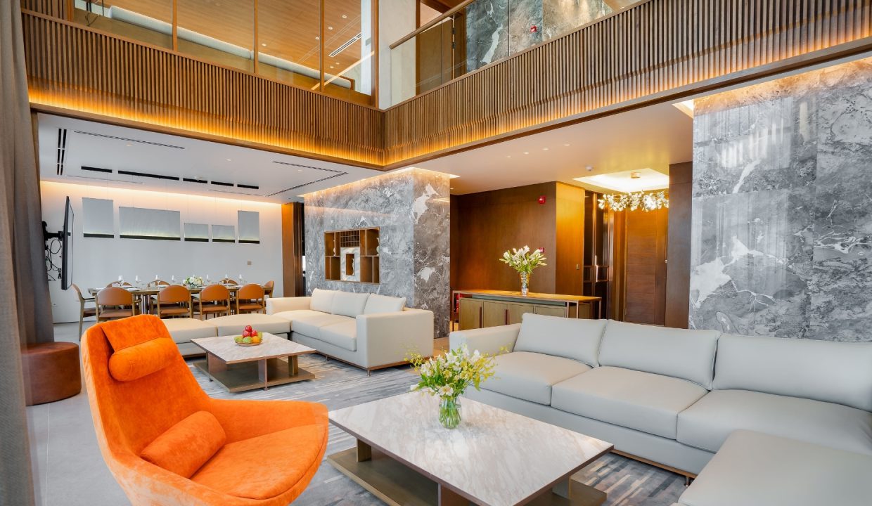 Beachfront 6-Bedroom Villa at The Five Villas