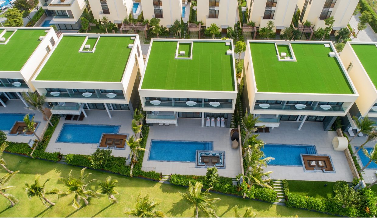 Beachfront 6-Bedroom Villa at The Five Villas