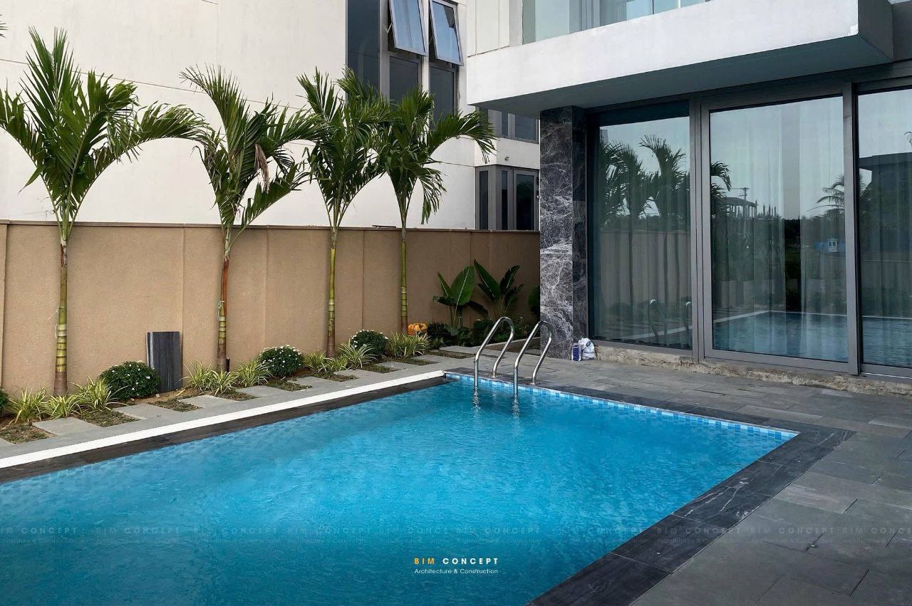 Private Pool 4-Bedroom Villa at Regal Victoria