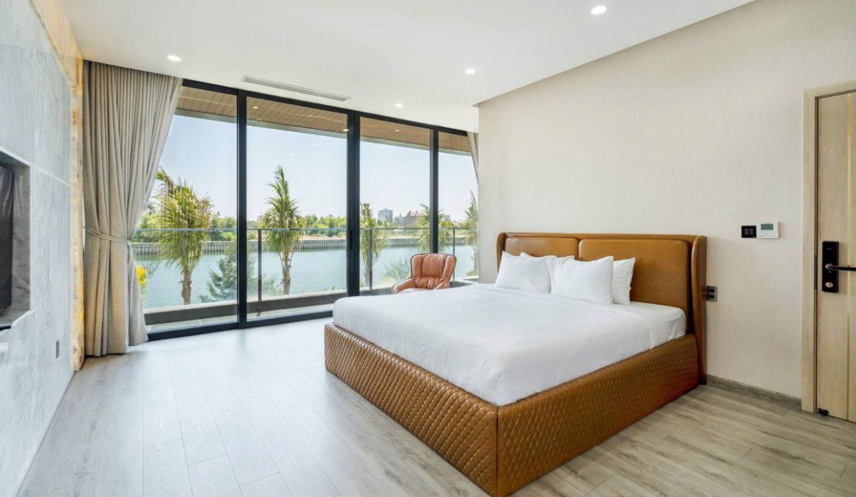 Private Pool 5-Bedroom Villa at One River