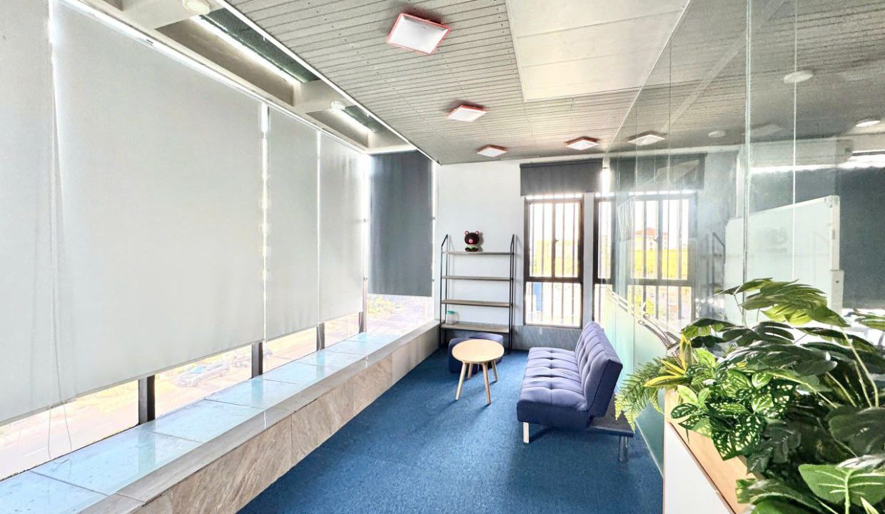 Fully Furnished 300 m² Office near Da Nang Airport
