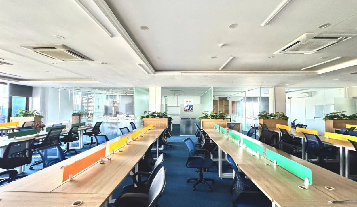 Fully Furnished 300 m² Office near Da Nang Airport