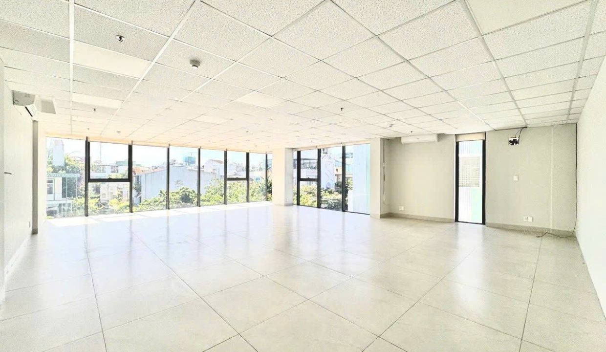 Modern Central Office in Da Nang | Ready for Small Teams