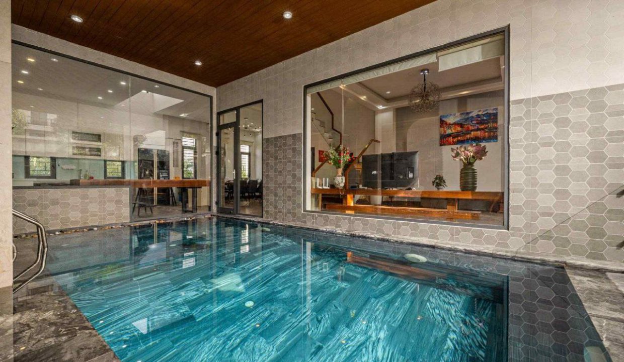 Private Pool 5-Bedroom Villa at Son Tra