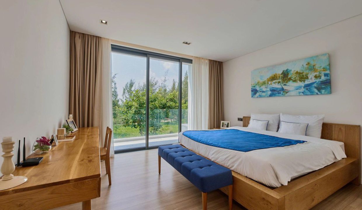 Golf Course 3-Bedroom Villa at The Point Villas
