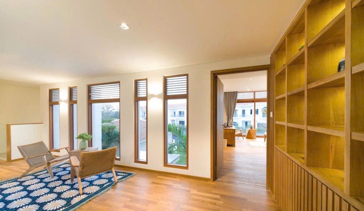 Beachfront 5-Bedroom Villa at Da Nang