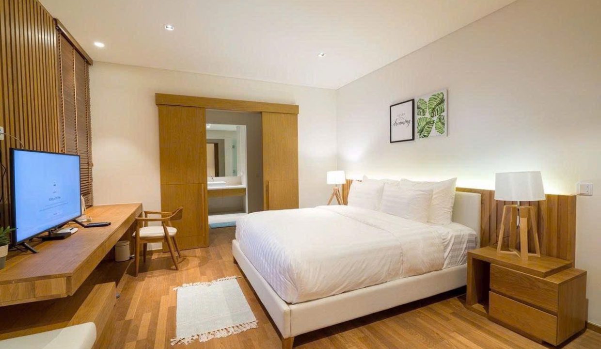 Beachfront 5-Bedroom Villa at Da Nang