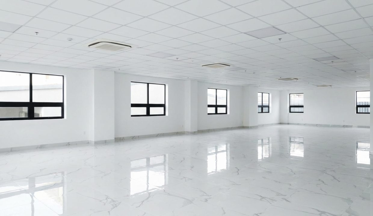 Tung Lam Tower | Grade B Office with Year-One Fee Waiver