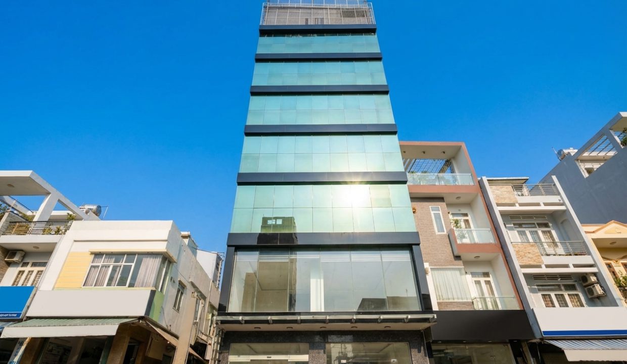 Nhat Phong Van Building | Budget Whole-Floor Office in Hai Chau