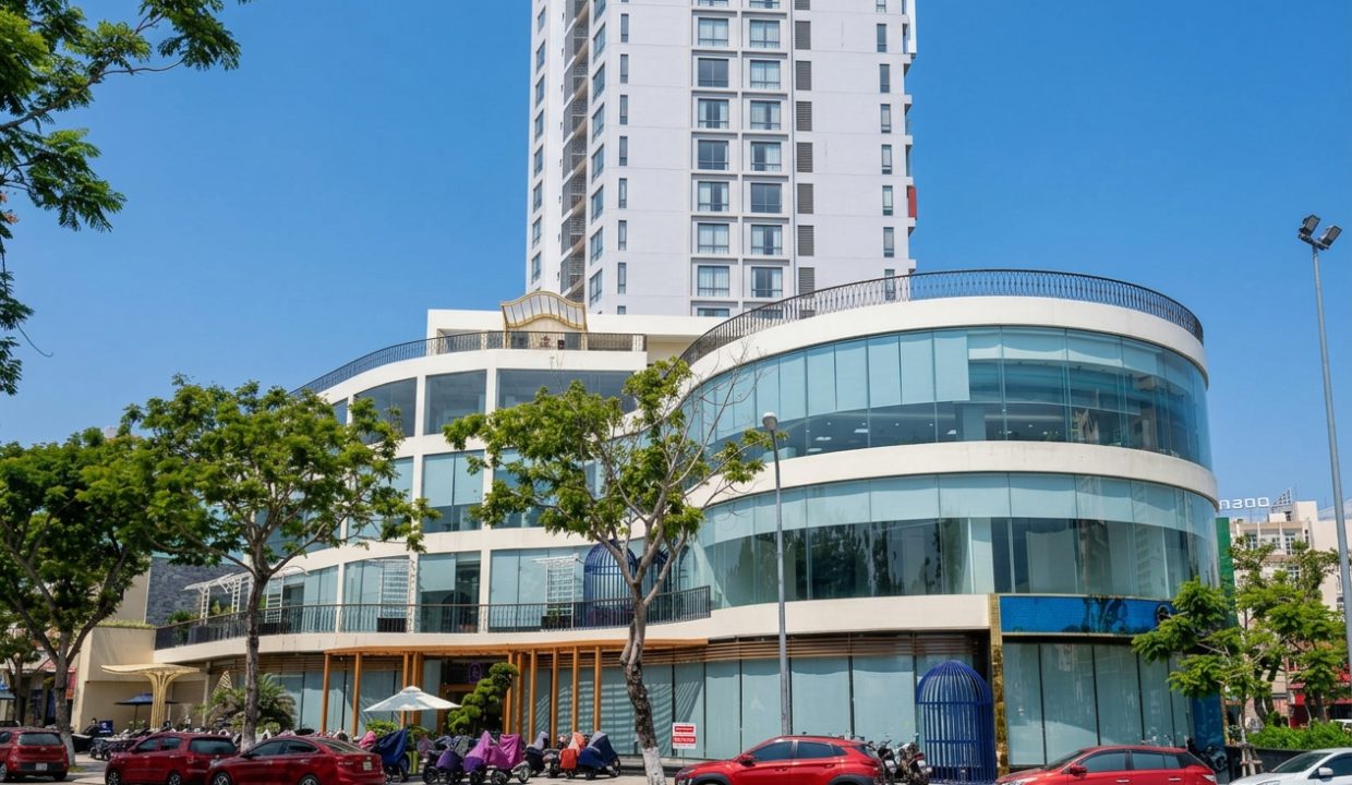LOGI 3 Building | Large Floor-Plate Office near Dragon Bridge