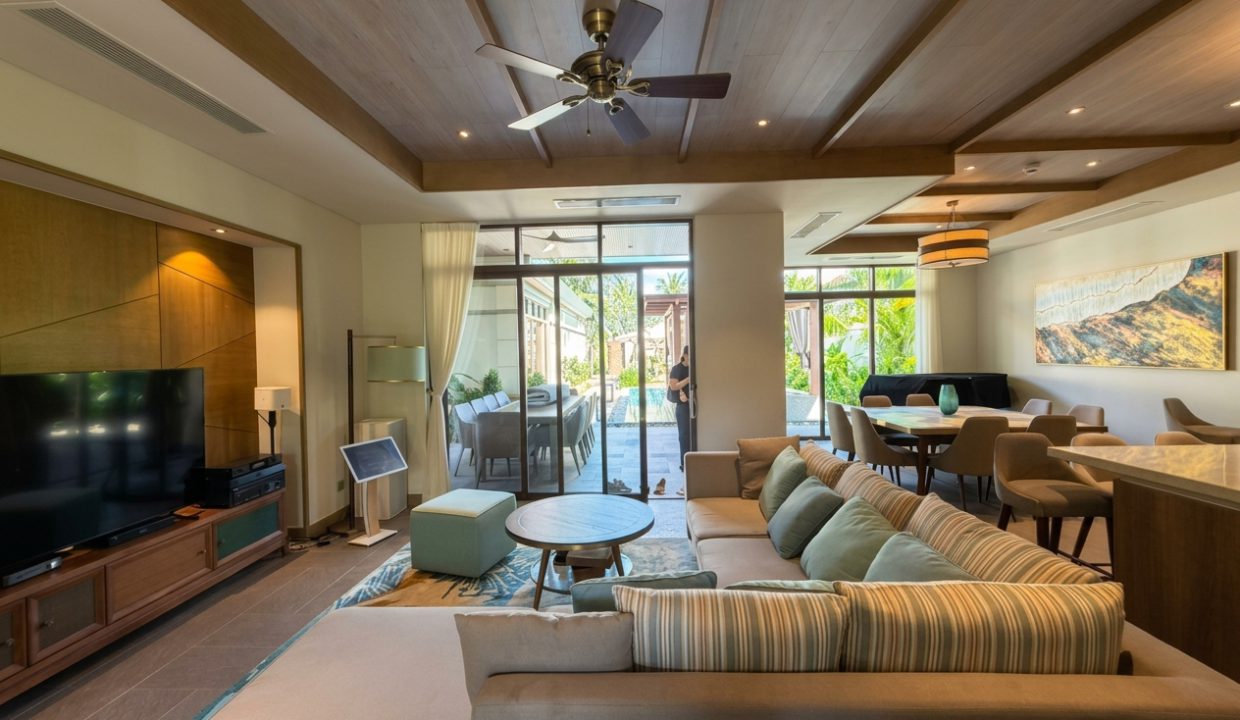 Private Pool 3-Bedroom Villa at Fusion Resort