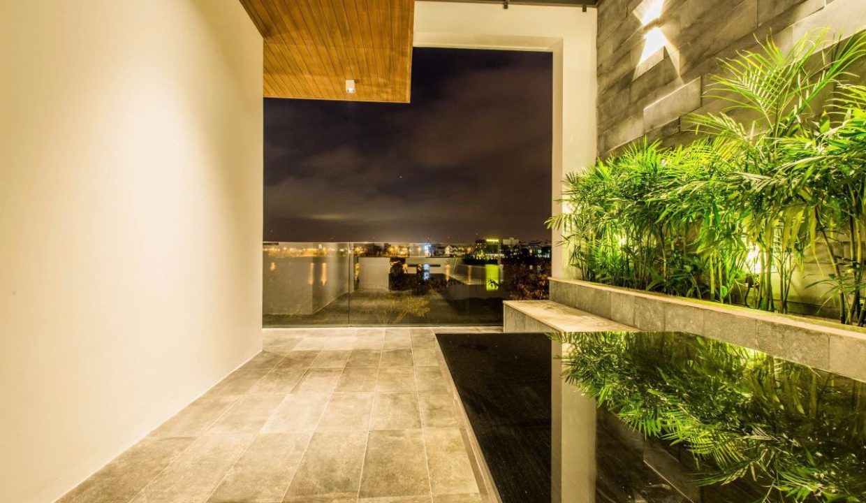 River View 5-Bedroom Villa at My Khe Beach