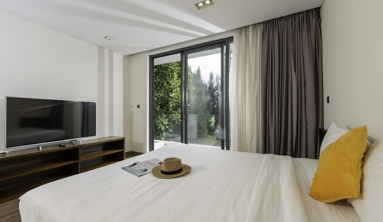 Golf Course 3-Bedroom Villa at The Point Villas